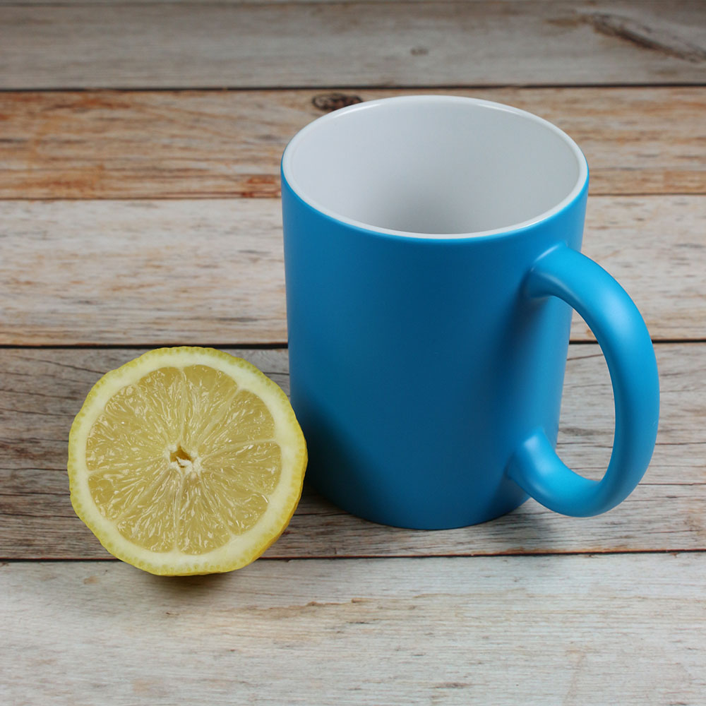 Tasse neonfarben hellblau